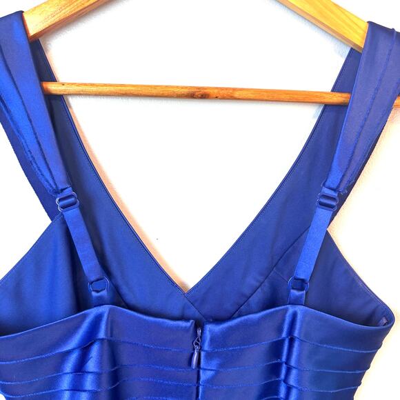 BCBG Maxazria Short Formal Party Dress Size 0 Blue Sapphire Ruffle Chiffon - Picture 4 of 8